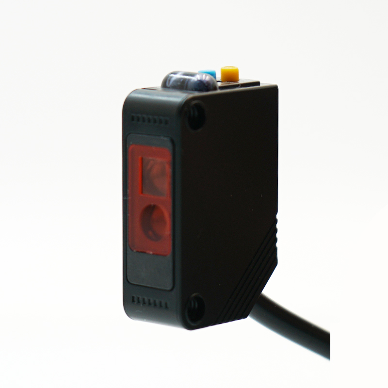 Verdens mest kompakte laserafstandssensor på kun 33 x 20 x 11 mm og 40 g. Synlig 650 nm klasse 2 rød laser med 0,05-1 m rækkevidde. Ideel til droner og robotteknologi.