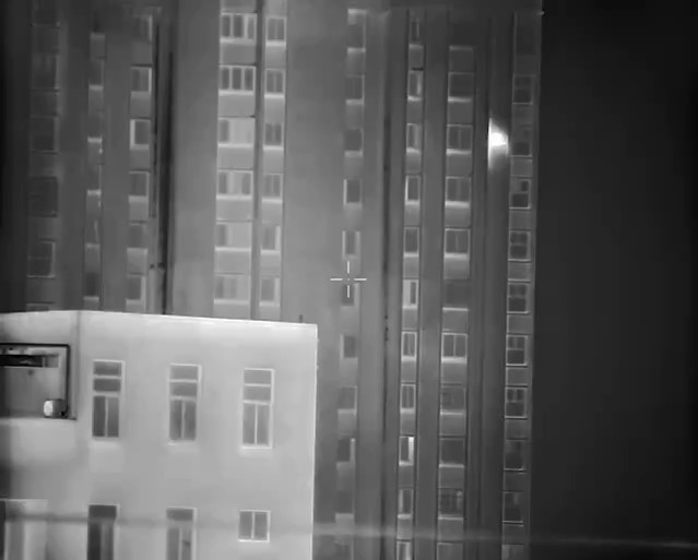 Real-world thermal imaging sample captured by the 20-100mm all-chalcogenide zoom lens, demonstrating clear and detailed infrared imaging capabilities. Ideal for security surveillance, industrial inspection, and night vision applications.